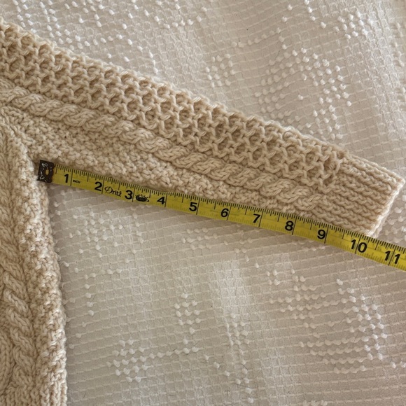 Child’s Cozy Cable Knit Wool Sweater- Vintage Handmade - Picture 7 of 12